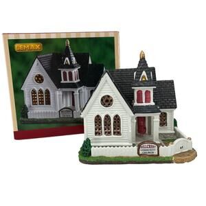 Lemax Hillcrest Community Church Porcelain Lighted Christmas Village Building